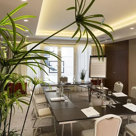 Le M Hotel Paris
