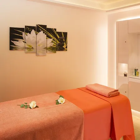 Le Magnifique 4* Paryż