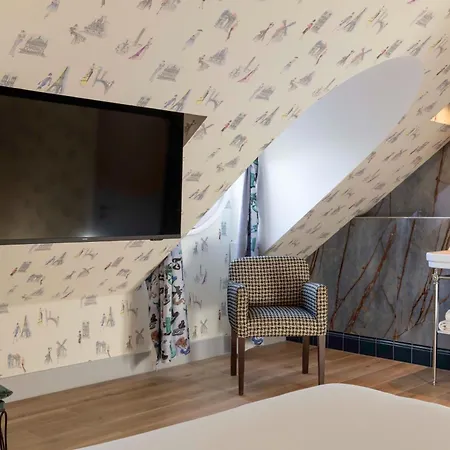 Le Magnifique Ex Le M 4*