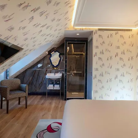 Le Magnifique Ex Le M