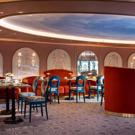 Le Magnifique Hotel