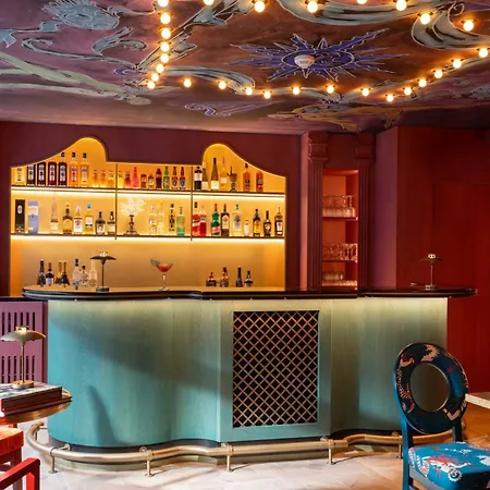 Le Magnifique Hotel Paryż