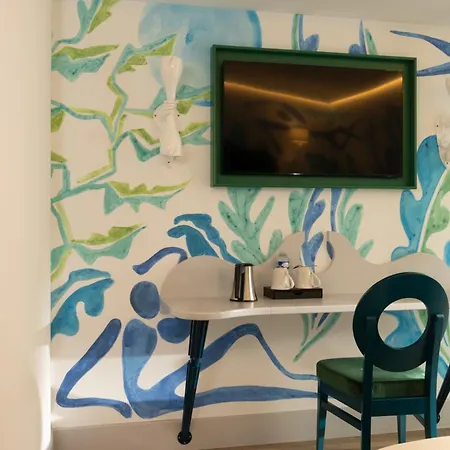 Le Magnifique Hotel 4*