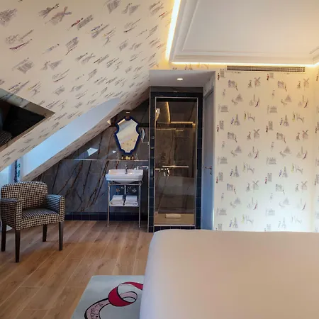 Le Magnifique Hotel Paris