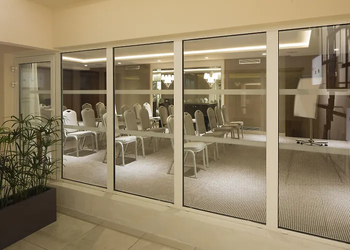 Le Magnifique Ex Le M パリ