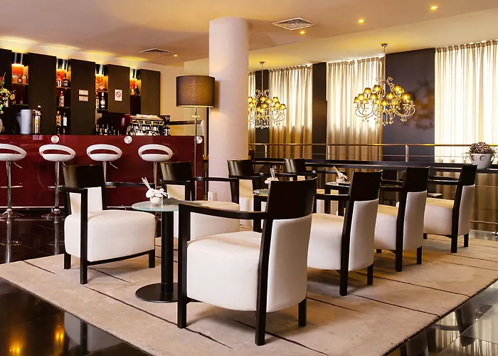 Le Magnifique Ex Le M