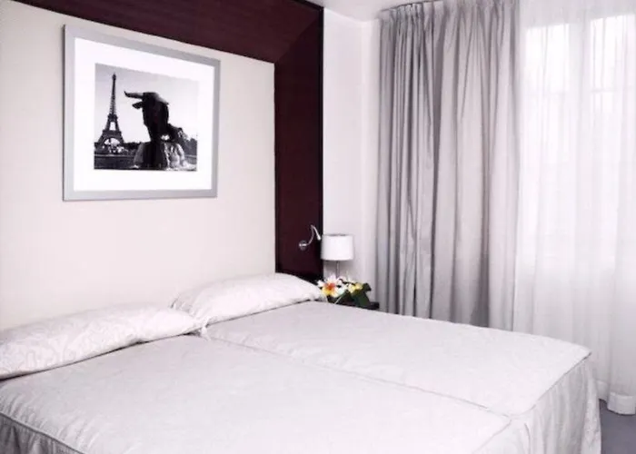 Le Magnifique Ex Le M パリ